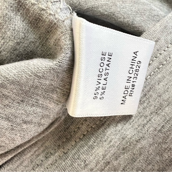 NWT! Lovers and Friends Katie Turtleneck in Heather Grey - Picture 7 of 7